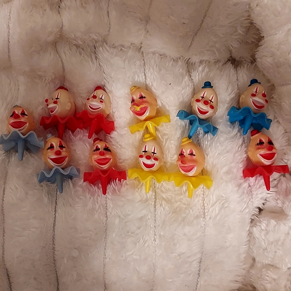 11 Vintage Retro Circus Clown Wilton Plastic Cup Cake Toppers - Picture 2 of 5